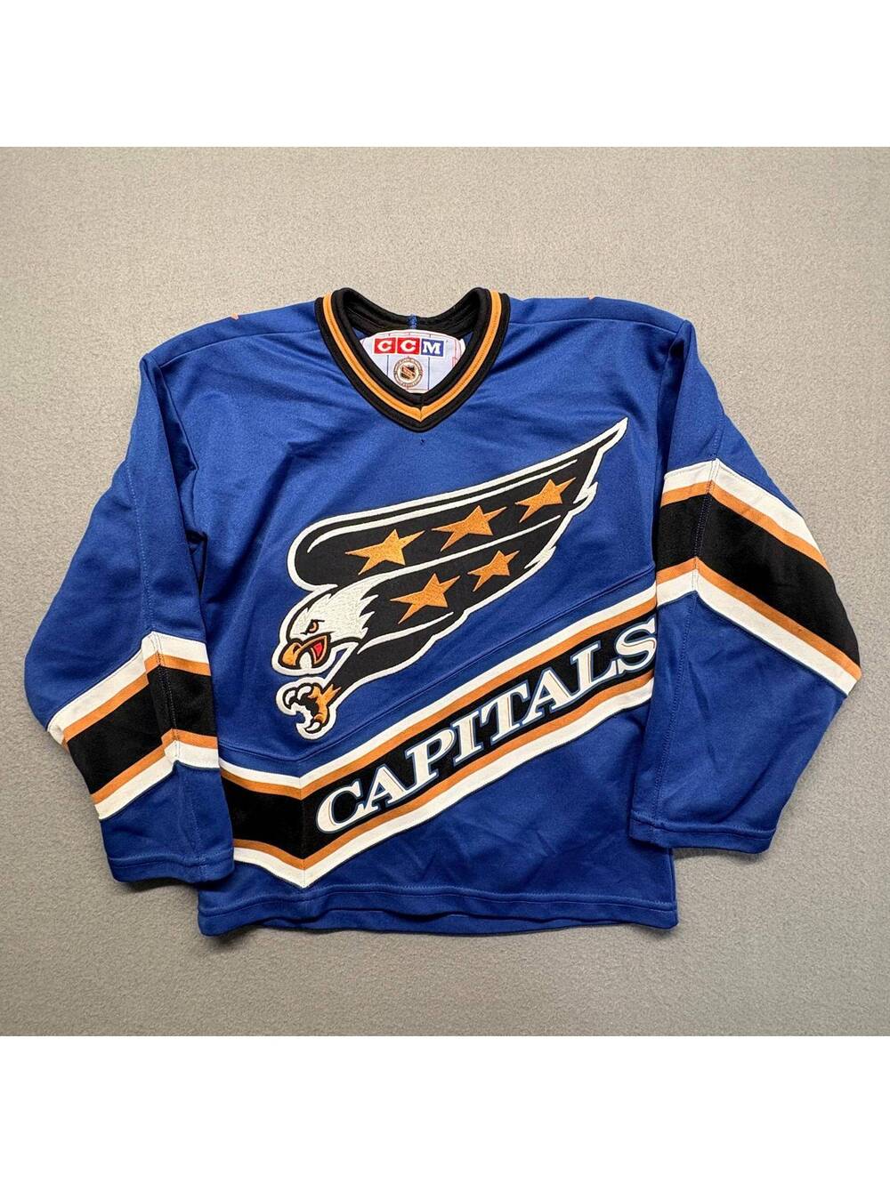 Vintage CCM Washington Capitals Screaming Eagle hockey jersey Boys Size Small